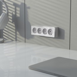 Розетка четверная с заземлением и со шторками Werkel Gallant W5072210