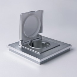 Розетка с заземлением и со шторкой, без рамки с крышкой Werkel  W1171206