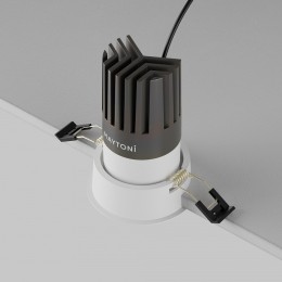 Встраиваемый светильник Maytoni  DL118-15W-3K-W