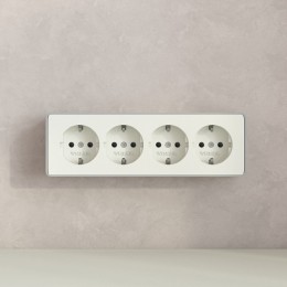 Розетка четверная с заземлением и со шторками Werkel Gallant W5072204