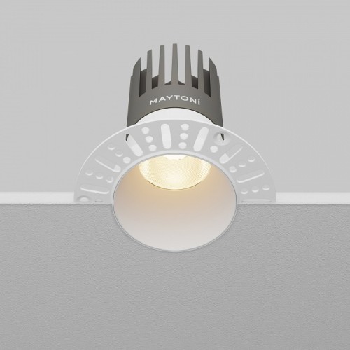 Встраиваемый светильник Maytoni  DL122-15W-3K-TRS-W