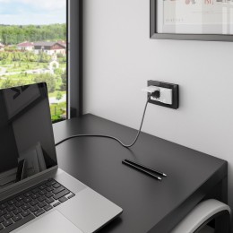 Розетка двойная влагозащищенная с заземлением и со шторками с крышкой Werkel белый W1172201