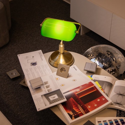 Настольная лампа офисная Maytoni Kiwi Z153-TL-01-BS