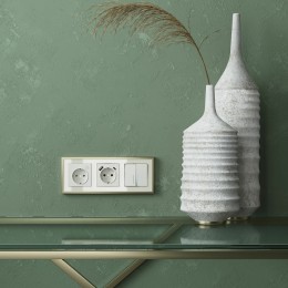 Рамка на 3 поста Werkel Baguette (айвори/латунь) W0032851